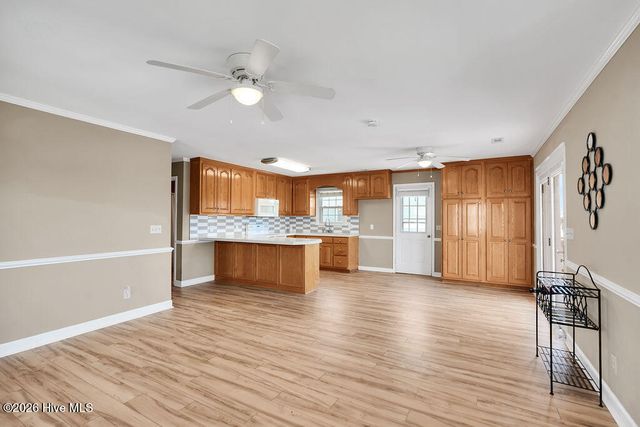 4069 4th Street, Surf City, NC 28445