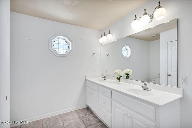 4069 4th Street, Surf City, NC 28445