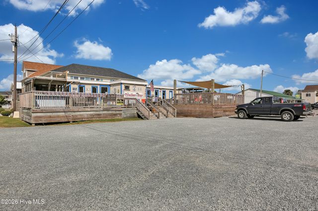 4069 4th Street, Surf City, NC 28445