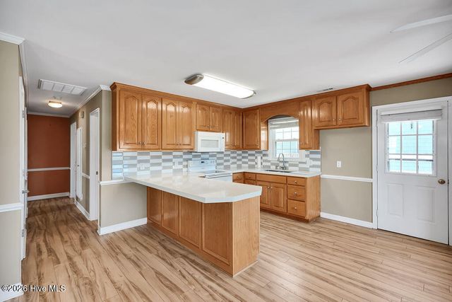 4069 4th Street, Surf City, NC 28445