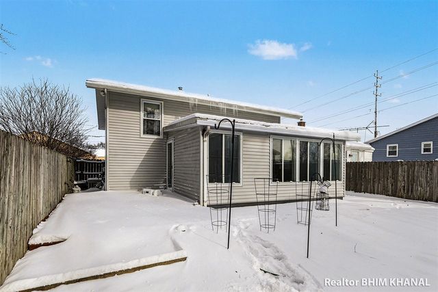 128 43rd Street, Grand Rapids, MI 49548