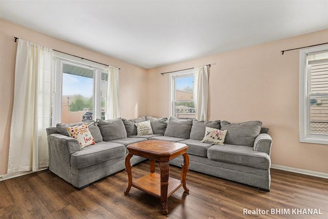 128 43rd Street, Grand Rapids, MI 49548