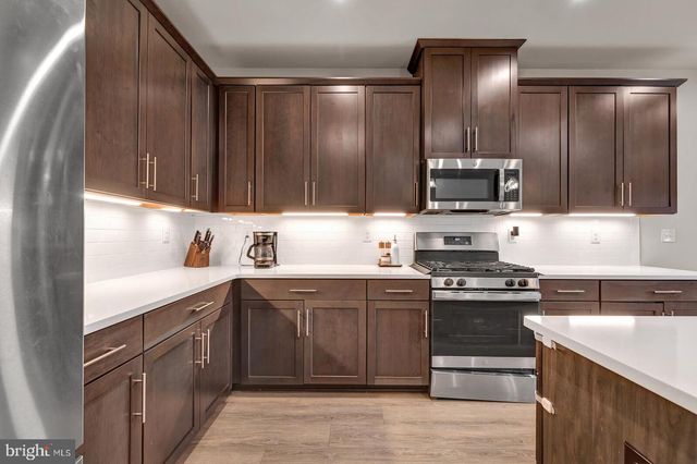 14 PRATT LANE, Lawrence Township, NJ 08648