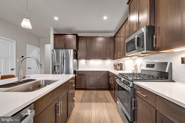 14 PRATT LANE, Lawrence Township, NJ 08648