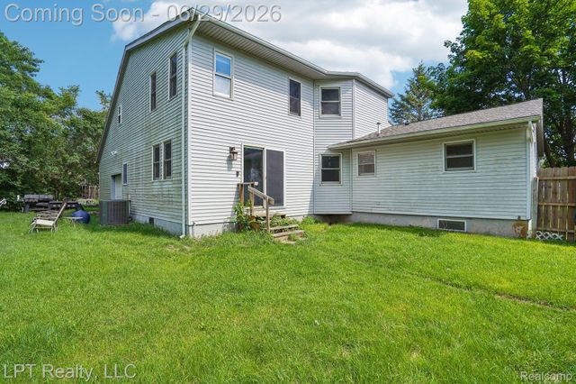 3070 Reeder Road, Independence Charter Township, MI 48346