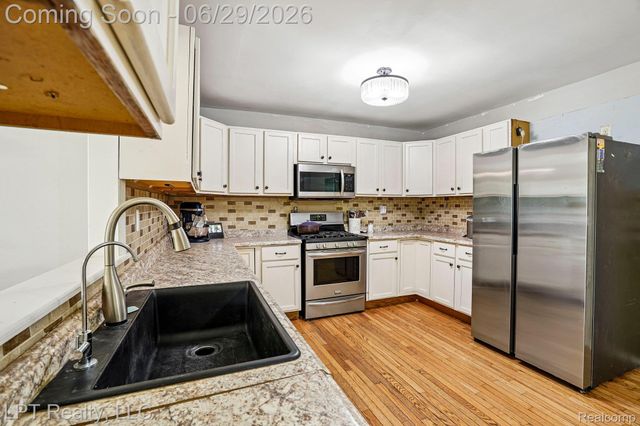 3070 Reeder Road, Independence Charter Township, MI 48346