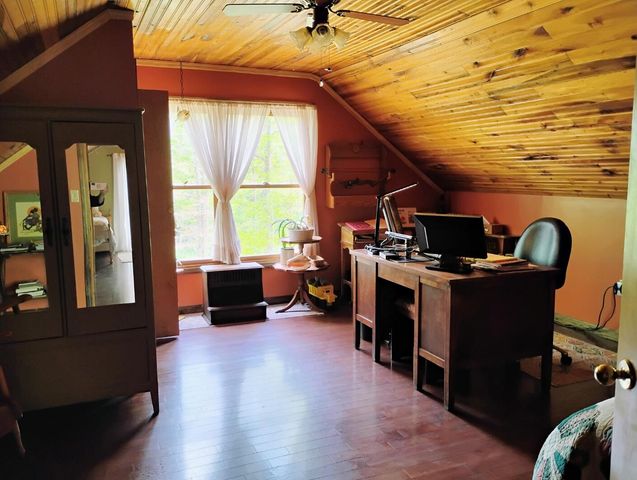 129 Douglas Hollow, Olive Hill, KY 41164