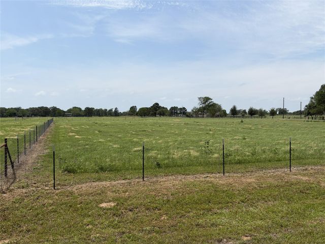 38645 Wiggins Road, Hempstead, TX 77445