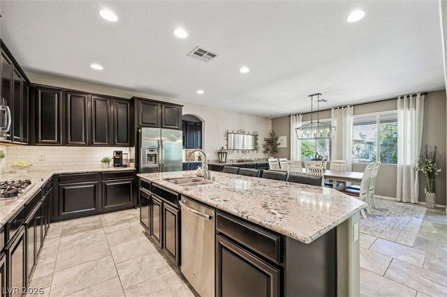 10142 Meriweather Grove Avenue, Las Vegas, NV 89166