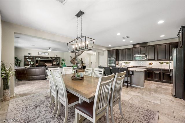 10142 Meriweather Grove Avenue, Las Vegas, NV 89166