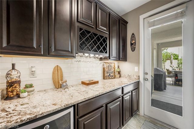 10142 Meriweather Grove Avenue, Las Vegas, NV 89166
