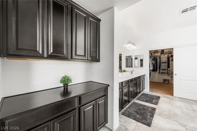 10142 Meriweather Grove Avenue, Las Vegas, NV 89166