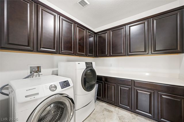 10142 Meriweather Grove Avenue, Las Vegas, NV 89166