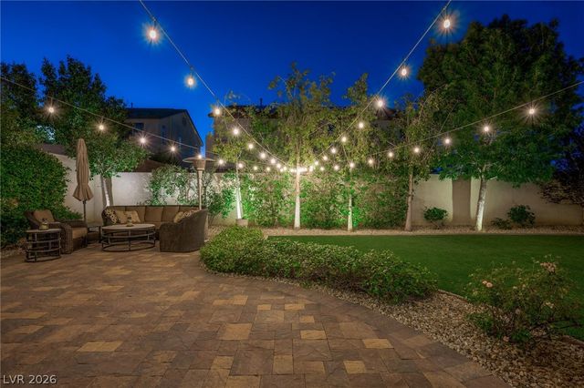 10142 Meriweather Grove Avenue, Las Vegas, NV 89166