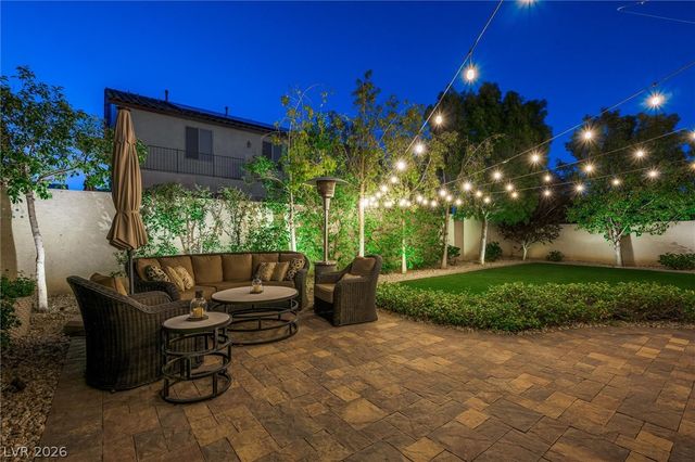 10142 Meriweather Grove Avenue, Las Vegas, NV 89166