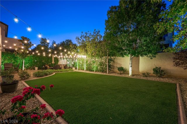 10142 Meriweather Grove Avenue, Las Vegas, NV 89166