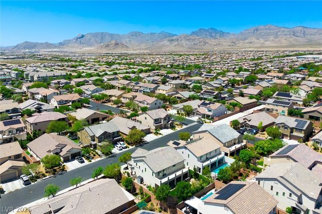 10142 Meriweather Grove Avenue, Las Vegas, NV 89166
