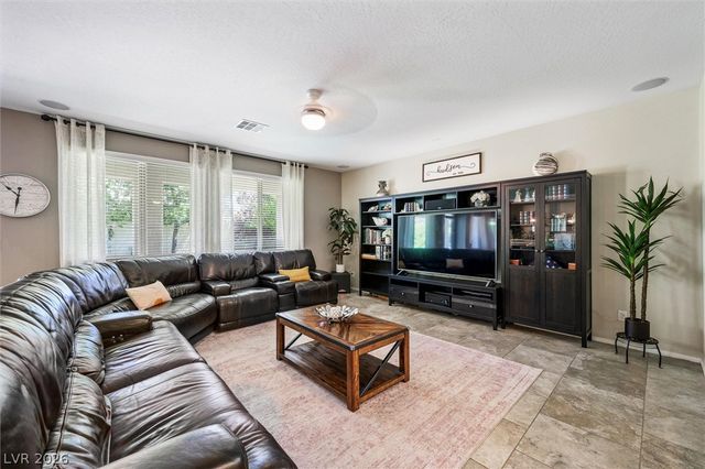 10142 Meriweather Grove Avenue, Las Vegas, NV 89166