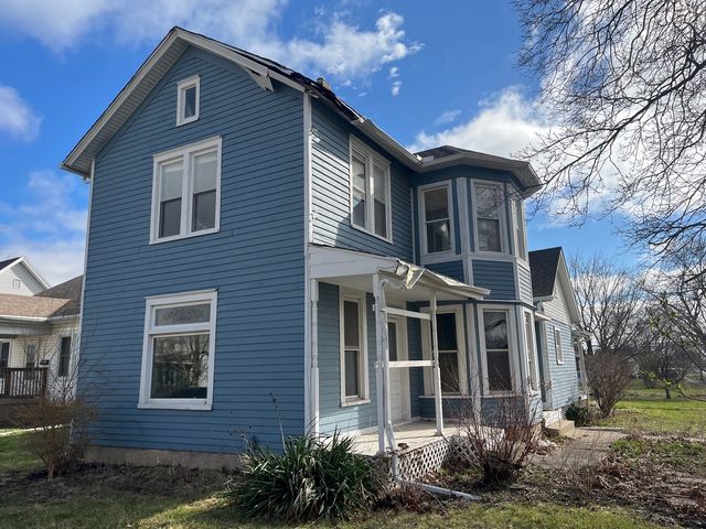 100 N Jackson Street, Flanagan, IL 61740