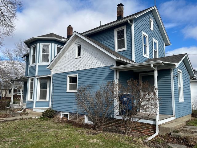 100 N Jackson Street, Flanagan, IL 61740