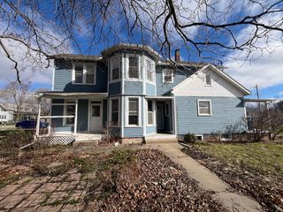 100 N Jackson Street, Flanagan, IL 61740