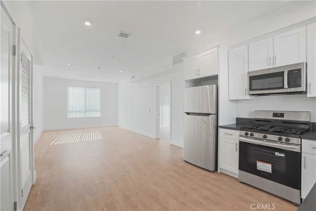 8750 Sepulveda Boulevard 210, North Hills, CA 91343