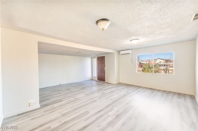 2526 Sunrise Street, Las Vegas, NV 89101