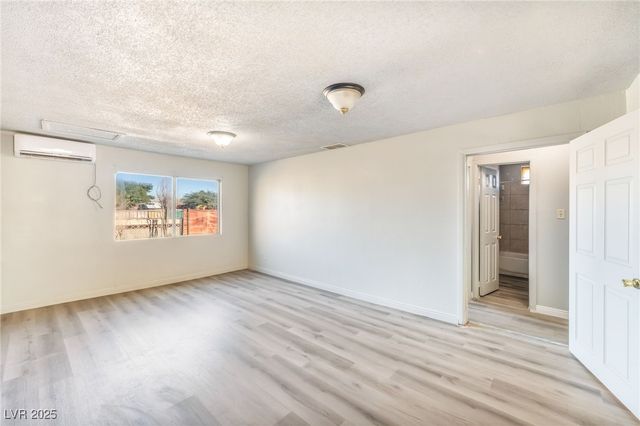 2526 Sunrise Street, Las Vegas, NV 89101