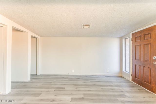 2526 Sunrise Street, Las Vegas, NV 89101