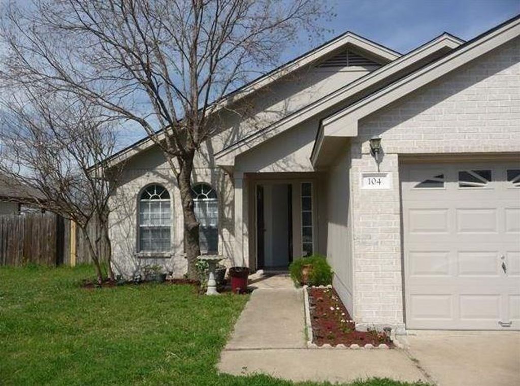 104 Orgain ST, Hutto, TX 78634