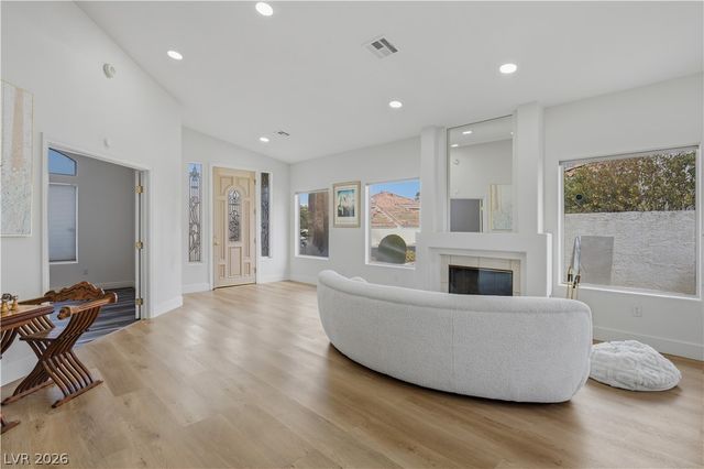 2933 Harbor Cove Drive, Las Vegas, NV 89128