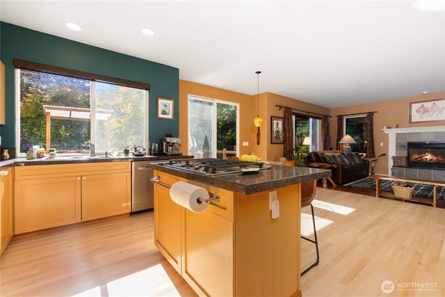 23319 NE 142nd Place, Woodinville, WA 98077
