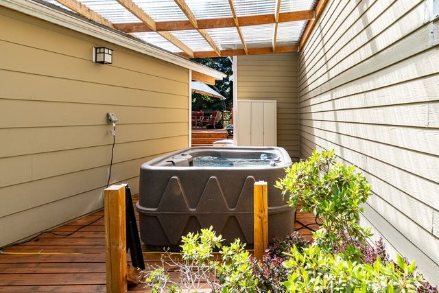 23319 NE 142nd Place, Woodinville, WA 98077