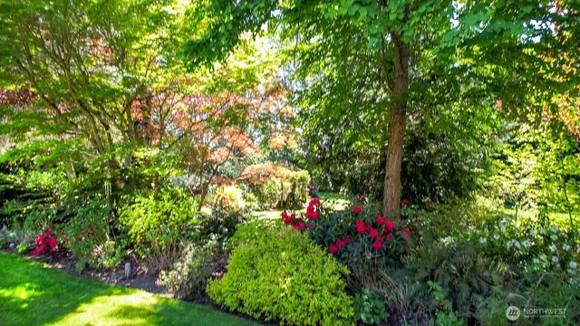 23319 NE 142nd Place, Woodinville, WA 98077
