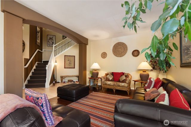 23319 NE 142nd Place, Woodinville, WA 98077