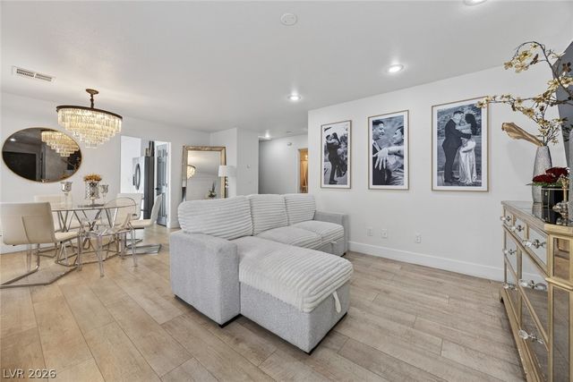 6377 Whispering Clouds Court, Las Vegas, NV 89141