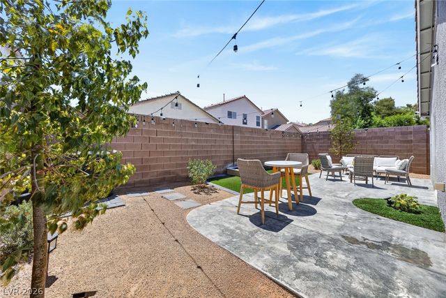 6377 Whispering Clouds Court, Las Vegas, NV 89141