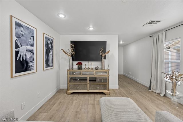 6377 Whispering Clouds Court, Las Vegas, NV 89141