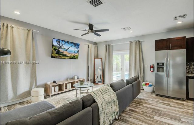 801 NW 1st Ave 801, Fort Lauderdale, FL 33311