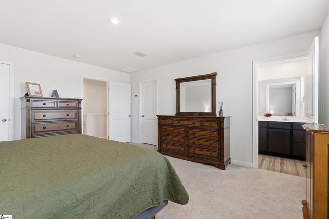 241 Burr Oak Lane, Piedmont, SC 29673