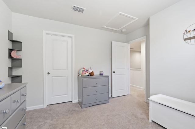 241 Burr Oak Lane, Piedmont, SC 29673