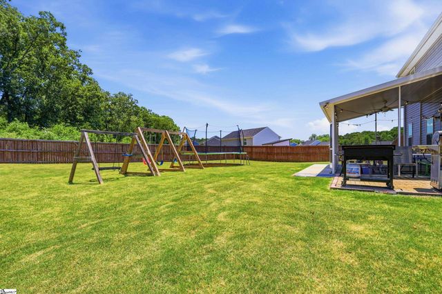 241 Burr Oak Lane, Piedmont, SC 29673