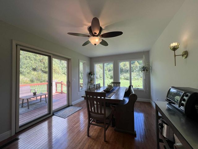 27 Valhalla Avenue, Jenkins, KY 41537