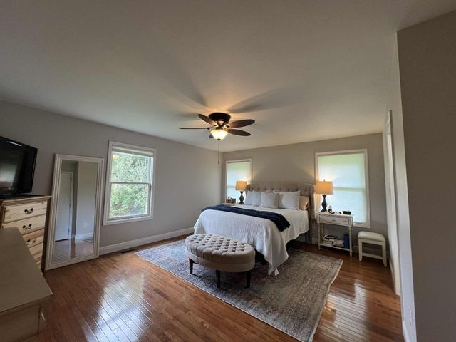 27 Valhalla Avenue, Jenkins, KY 41537