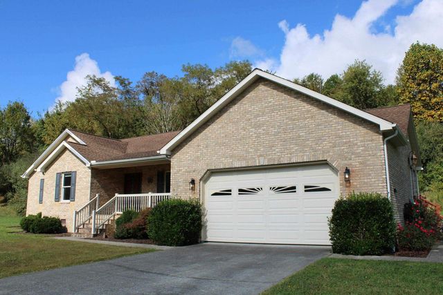 27 Valhalla Avenue, Jenkins, KY 41537