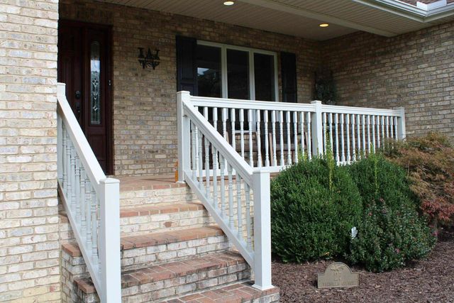 27 Valhalla Avenue, Jenkins, KY 41537