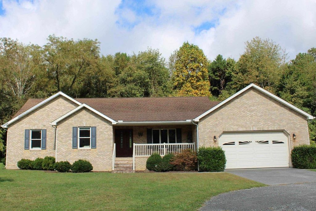 27 Valhalla Avenue, Jenkins, KY 41537