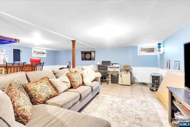 1 Sanders Court, West Milford, NJ 07480