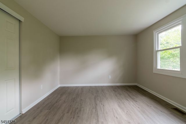 4 Overbrook Rd, Franklin Twp., NJ 08873