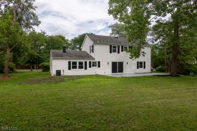 4 Overbrook Rd, Franklin Twp., NJ 08873